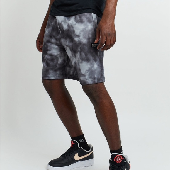 Hustler Tie Dye Shorts - Size XL - Picture 5 of 7